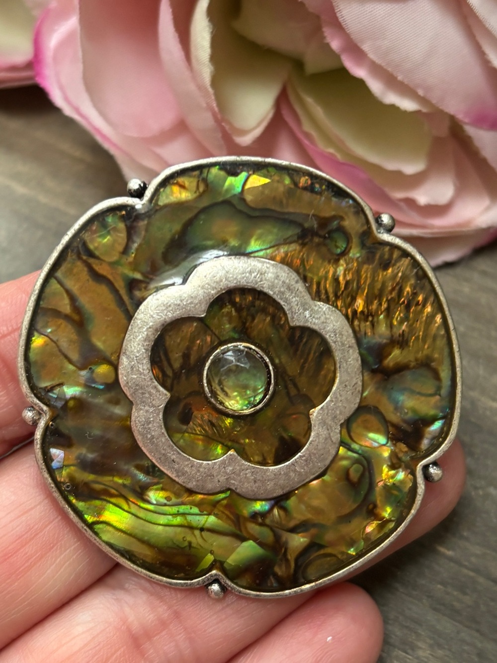 Gorgeous Abalone Shell Green and Yellow Round Brooch, Vintage